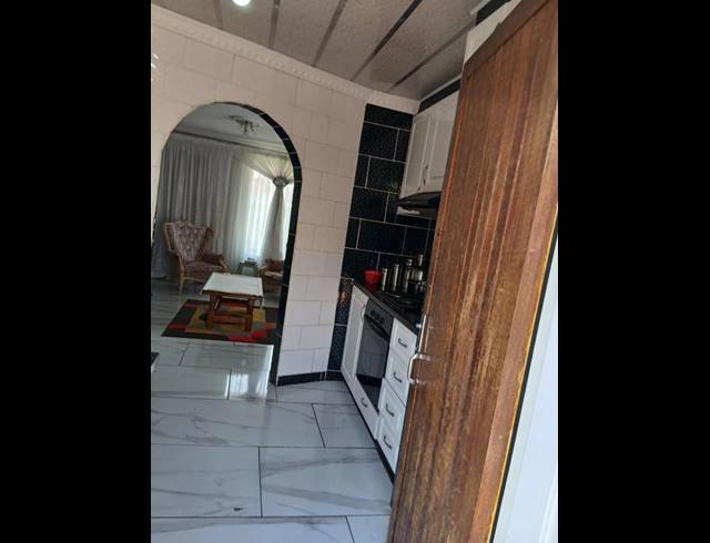 3 BEDROOM HOUSE FOR SALE IN PROTEA GLEN
